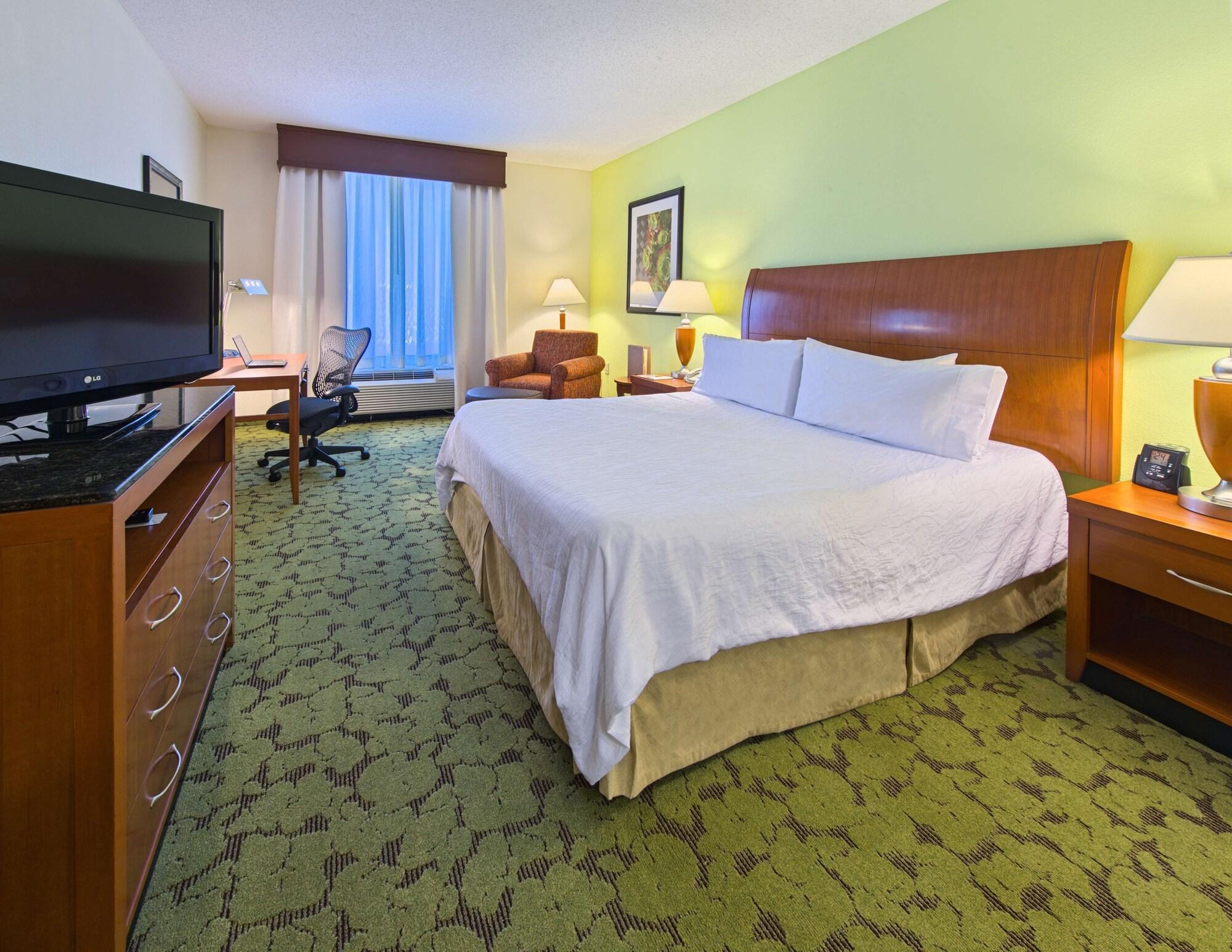 Hilton Garden Inn Tallahassee Central Exterior photo