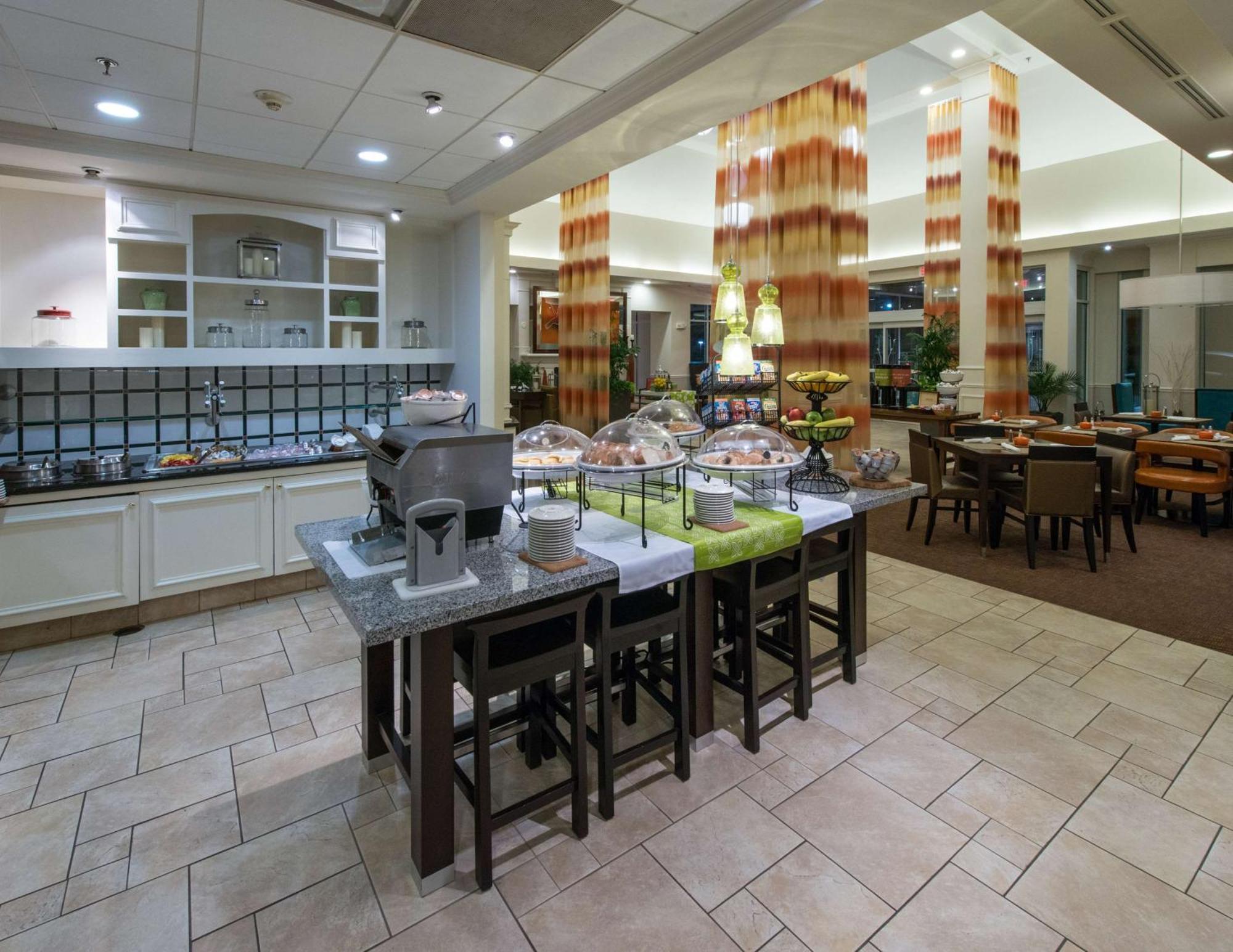 Hilton Garden Inn Tallahassee Central Exterior photo